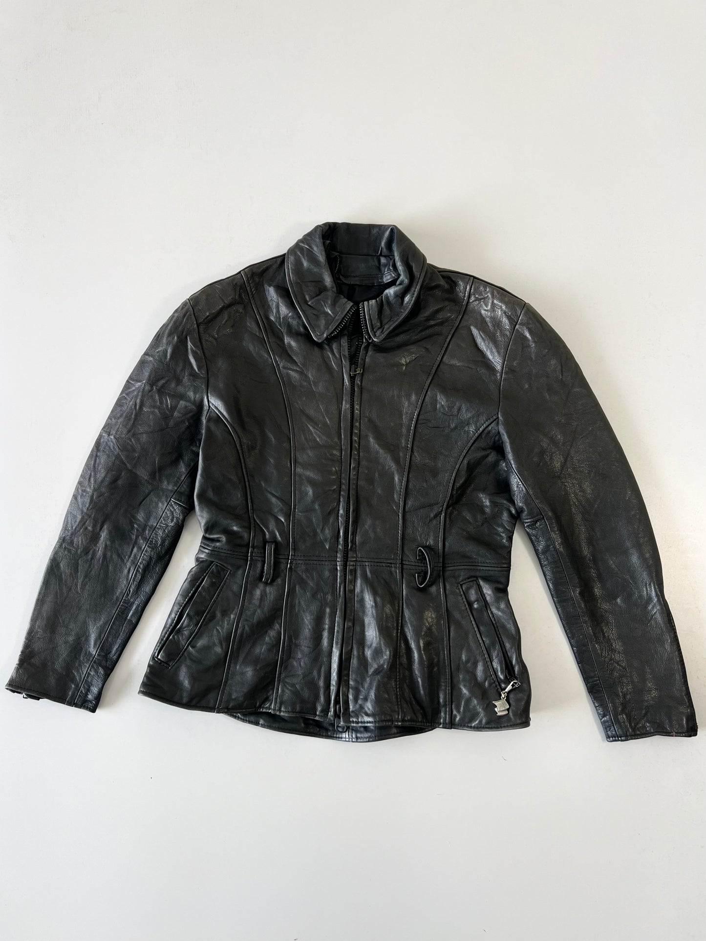 !                                                         Super Premium Original Leather (S/M)