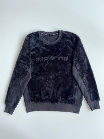 Applerind Fuzzy Fleece Crewneck Sweatshirt – Black (M)