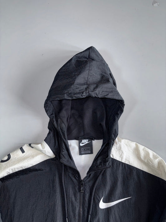 Vintage Nike’s Big Logo Swoosh Windbreaker Jacket (XL)