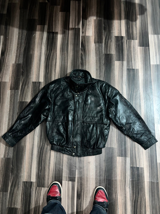 ZPremium Leather (Buy one get one free) M/L can fit small also