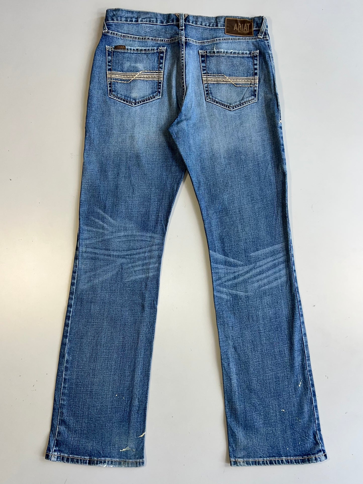 !                    Ariat Vintage Original Ultra Premium  Denim - Bootcut (W-38, L-47)