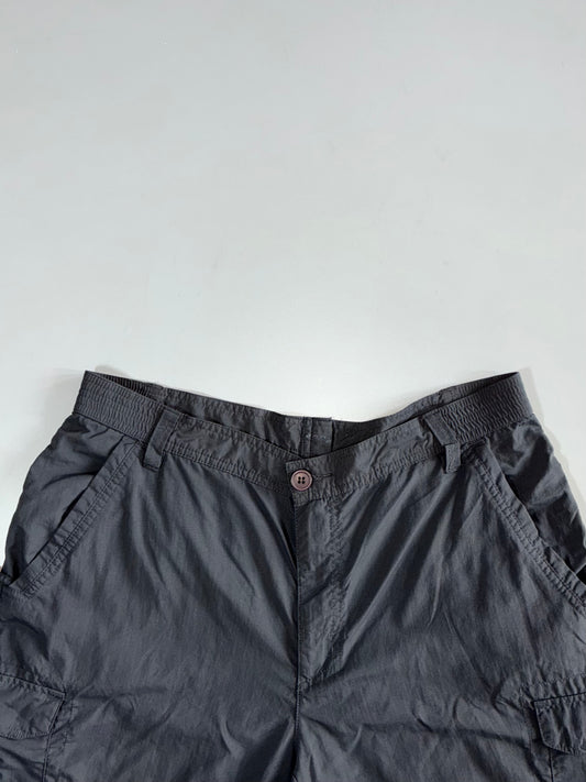 Columbia Grey Nylon Cargo Shorts (W:32|L:20)