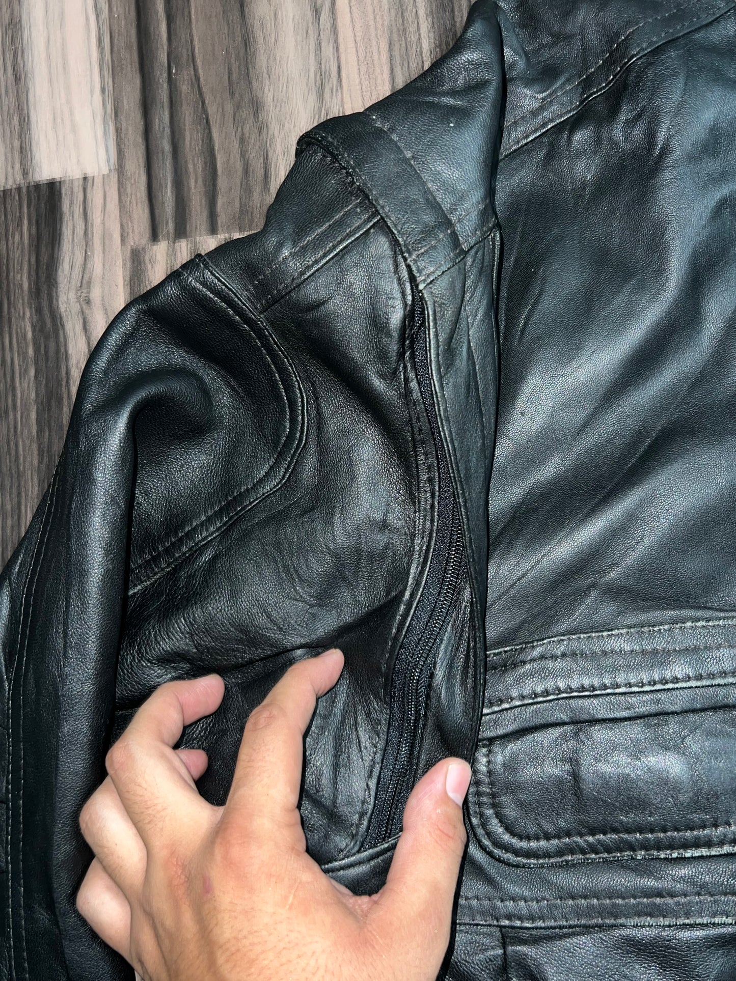 Zuper Premium Original Leather  Convert in Half Jacket (L/Xl)
