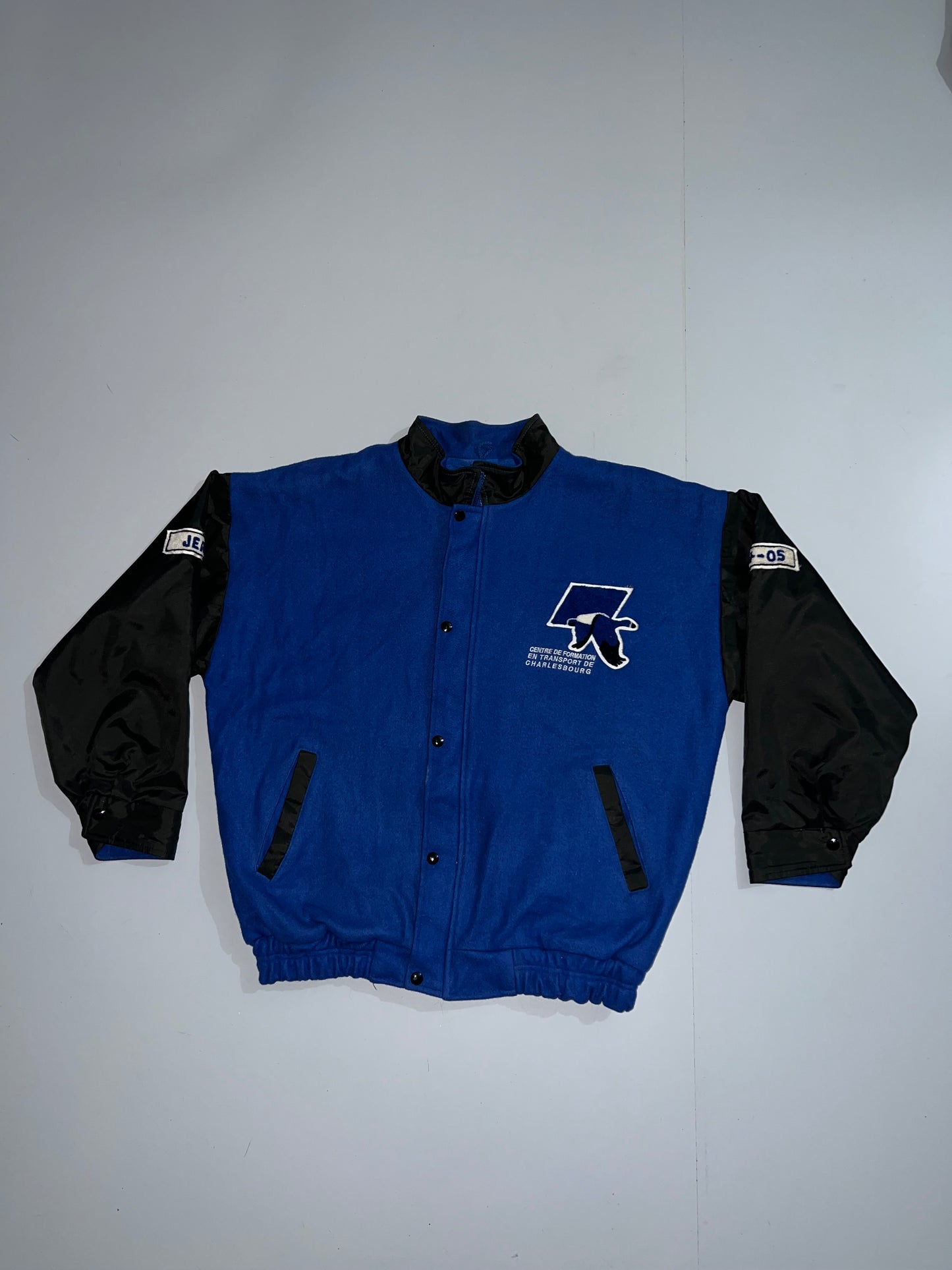 !                                                                                                                                                                       Super Premium Varsity Jacket (XL/2XL)