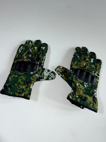 Digital Camo (protective hard-knuckle) Tactical Gloves (L)