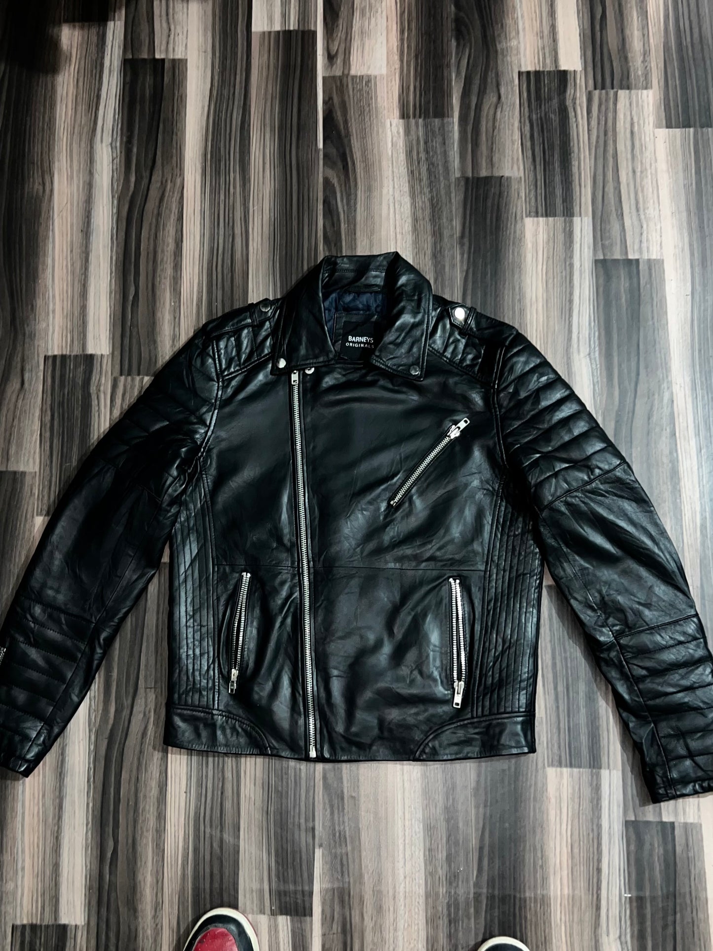 ZPremium Leather (Buy one get one free) M/L