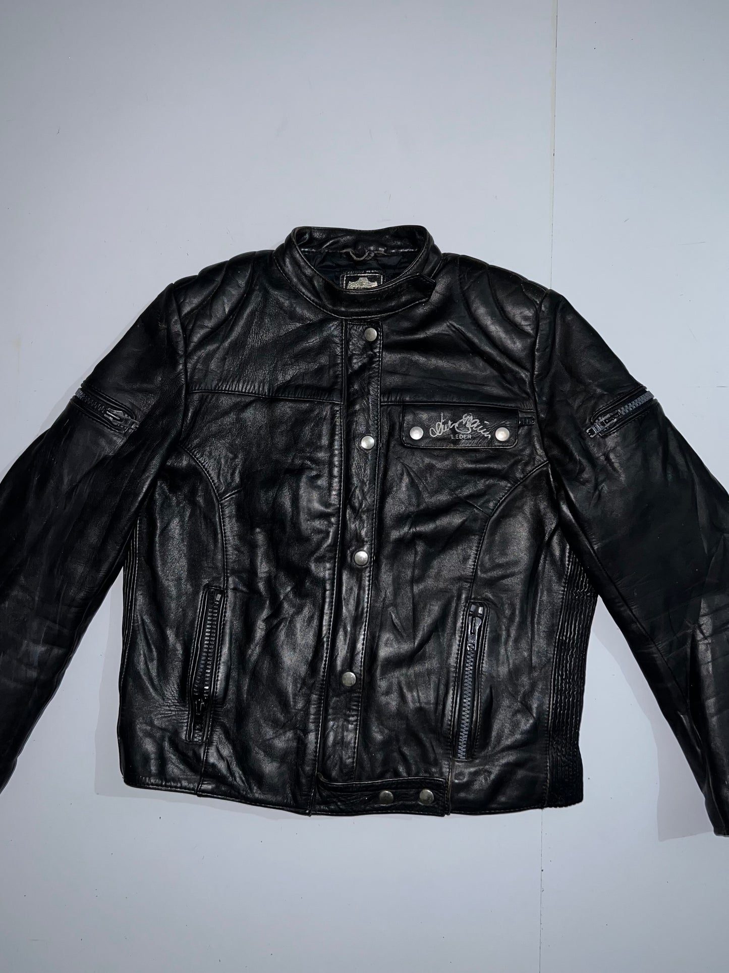 !                    Super Premium Original Leather (RARE) (S)