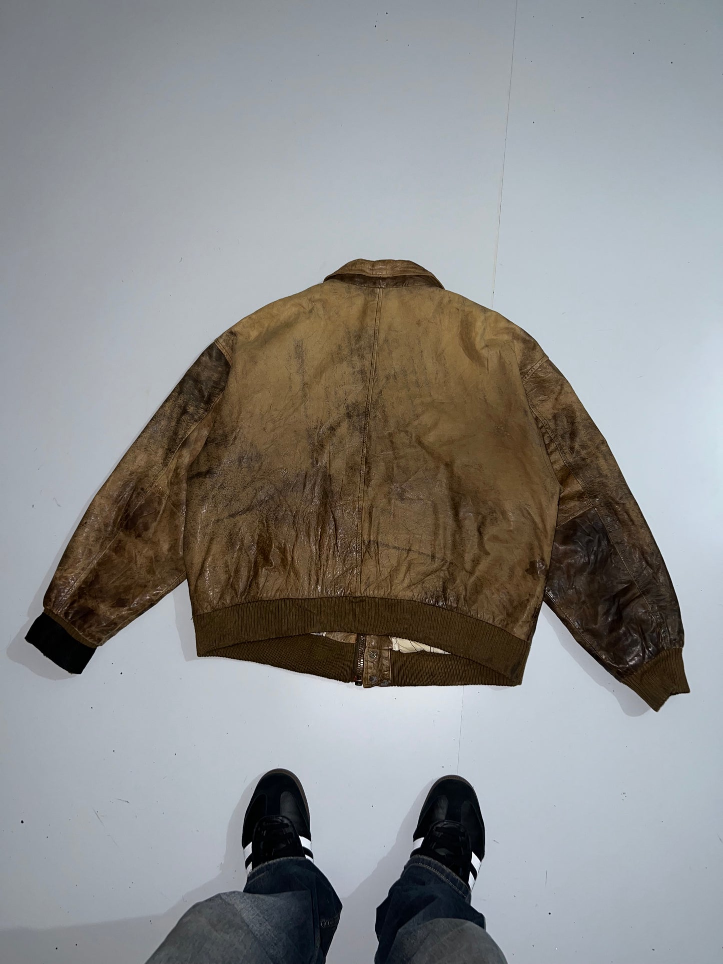 ! !      Super Premium Original Leather (RARE) (L/XL)