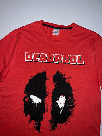 !                        Marvel Authentic Deadpool tee size - (M/L)