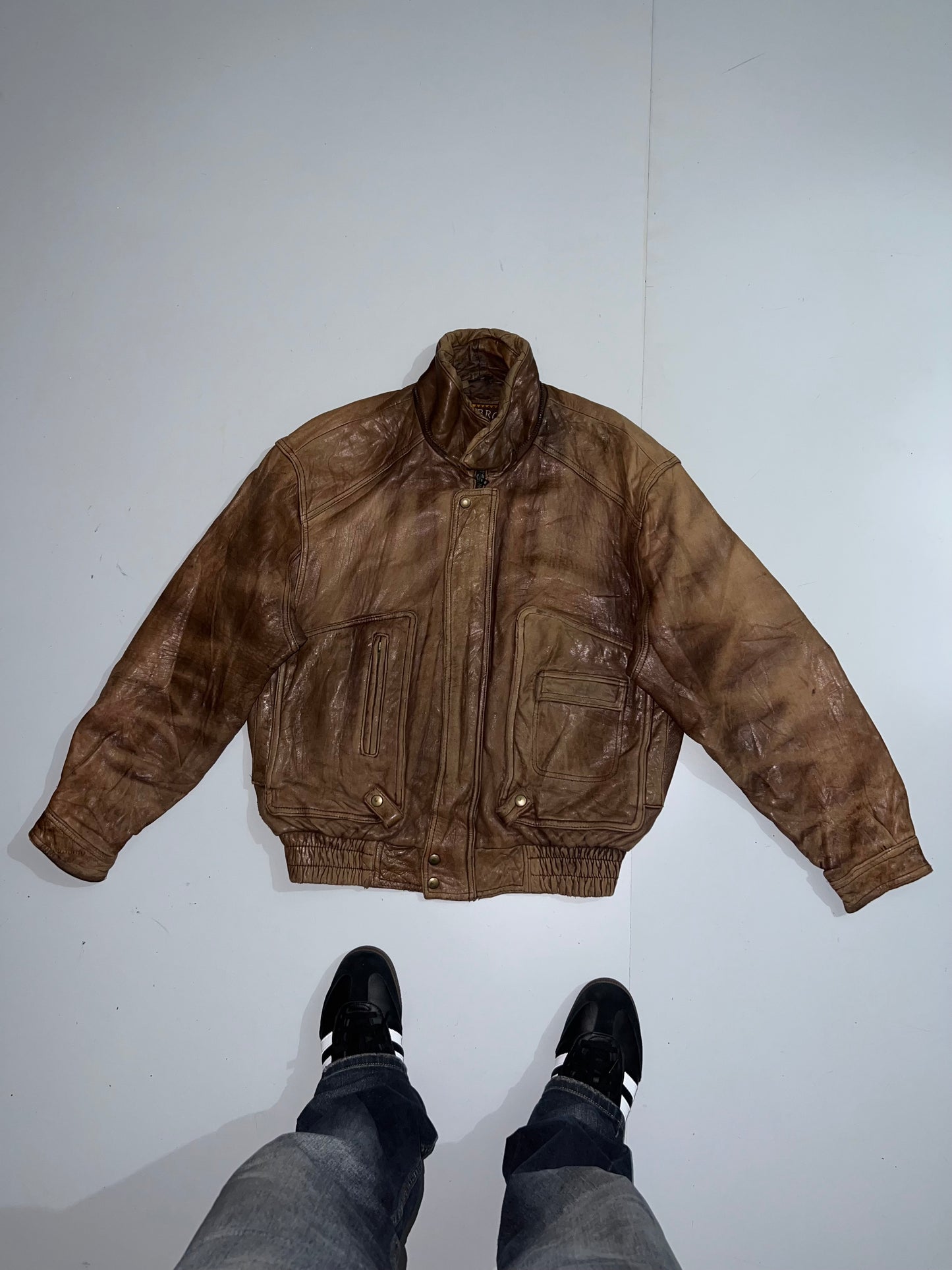 ! !          Super Premium Original Leather (L/XL)