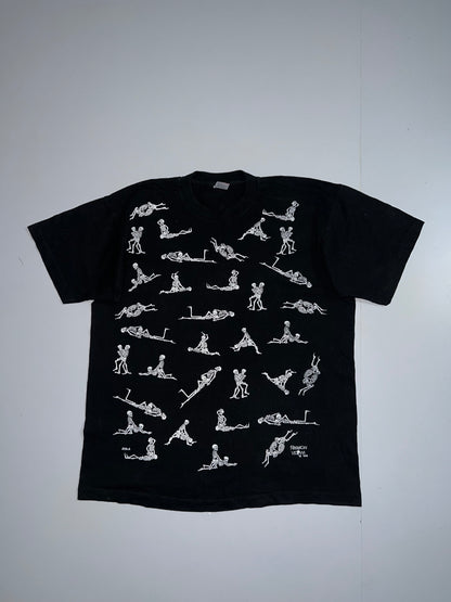 !                                                             Rare Find 90's skeleton s* x Position tee  size - (XL)