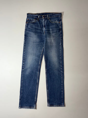 Levi’s 505 Regular Fit Jeans – Mid Wash (W:32) (L:46)