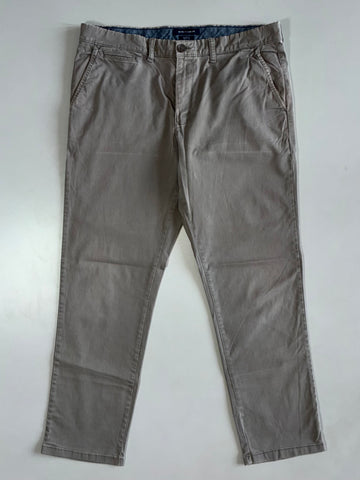 Tommy Hilfiger Grey Slim Fit Chinos (W:36|L:39)