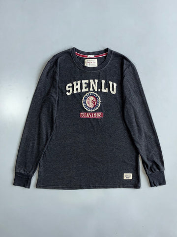 Shen Lu | American Casual Graphic Longsleeve Navy | (L)