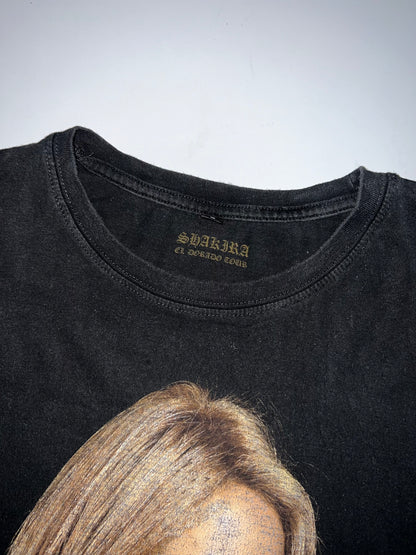 !                      Shakira Authentic tee Size -(L)