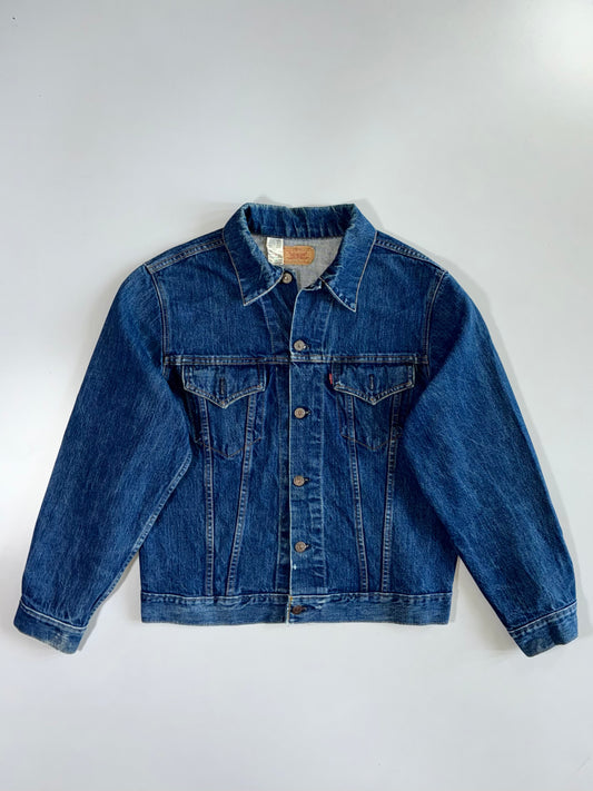Vintage Levi’s Made in Canada Orange Tab Dark Indigo Wash Vintage Boxy Fit Button-Up Trucker Denim Jacket (M)