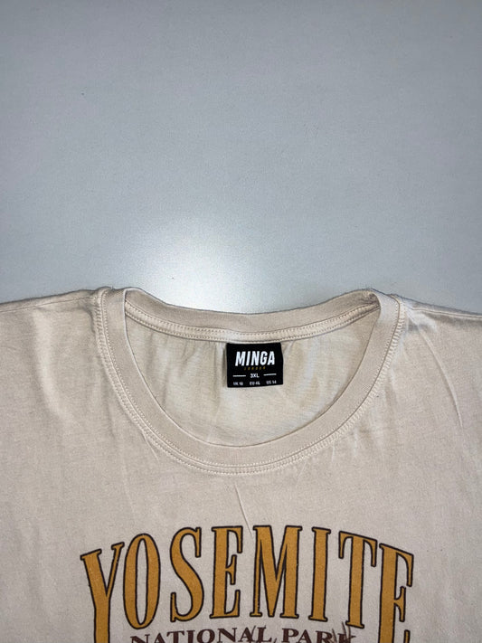 Minga London | Yosemite National Park Graphic Tee Cream (2XL)