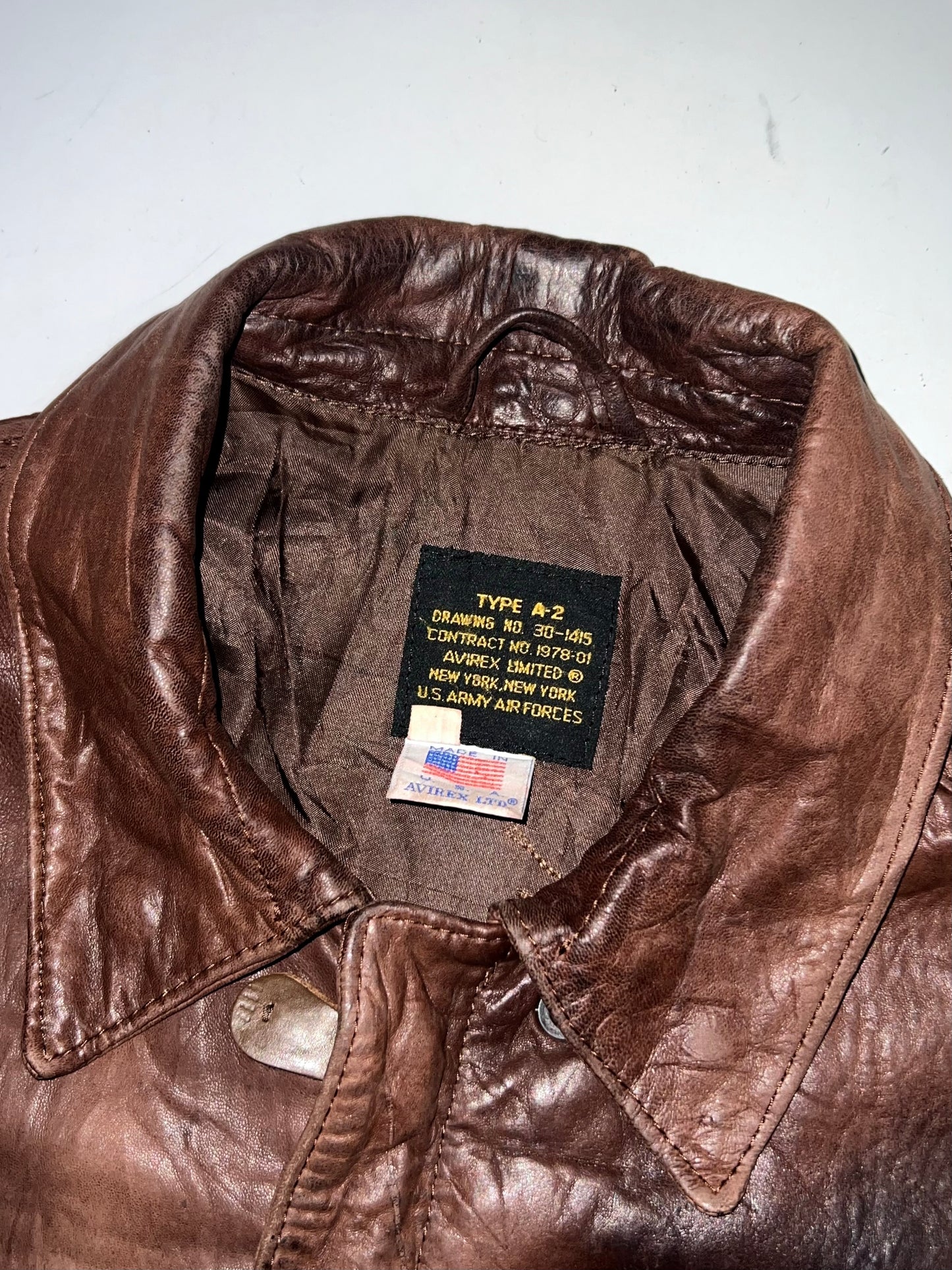! ! ! ! ! Avirex Type A-2 Leather Jacket (L)