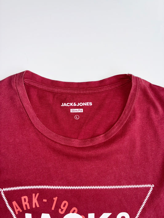 Jack & Jones Maroon Graphic Print T-Shirt (Size L)
