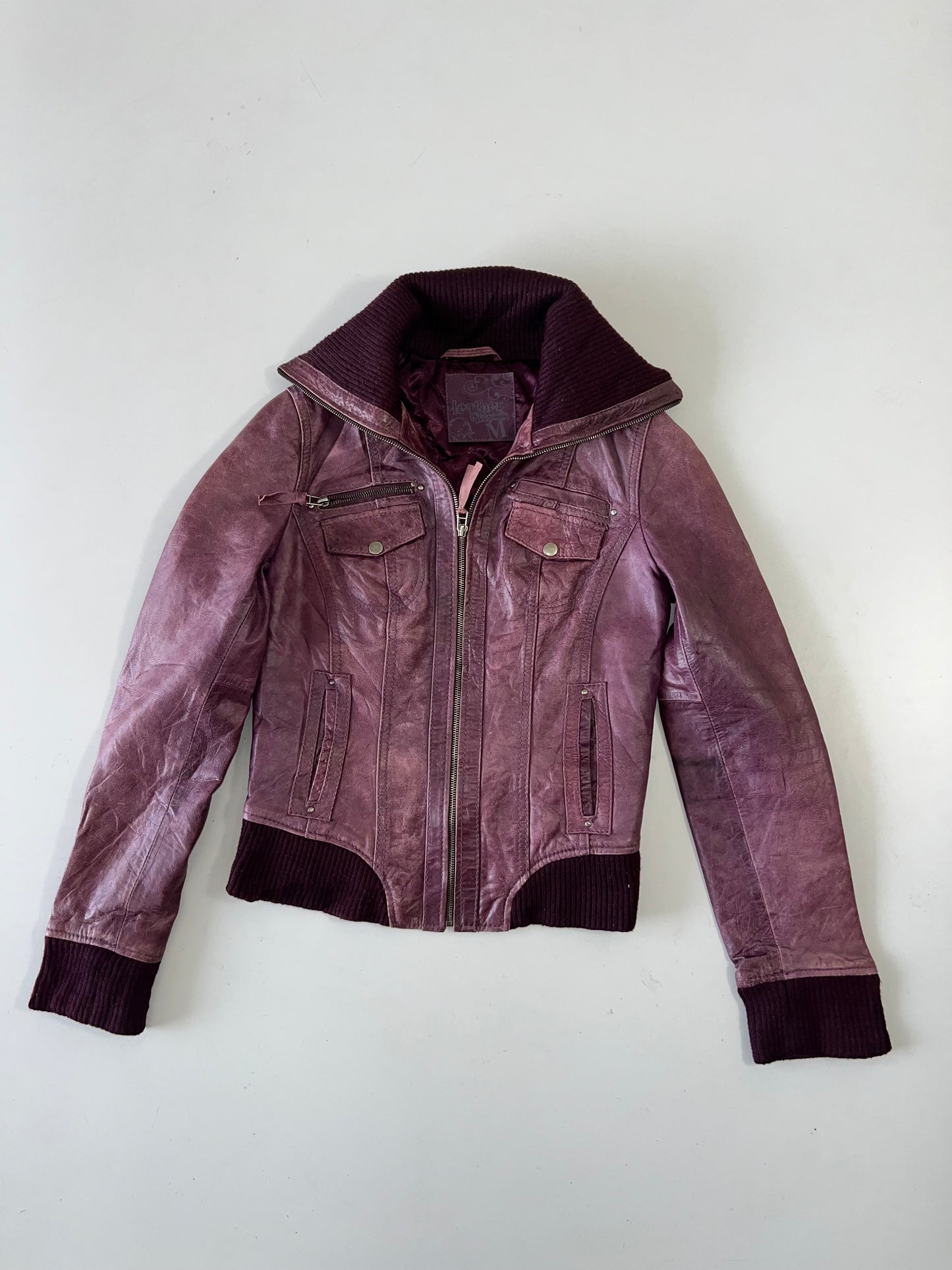 !                                                                                                                                                                                                        Super Premium Original Leather (XS)