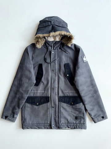 Quiksilver Faux Fur Hood Sherpa Lined Parka women’s– Charcoal (XL)
