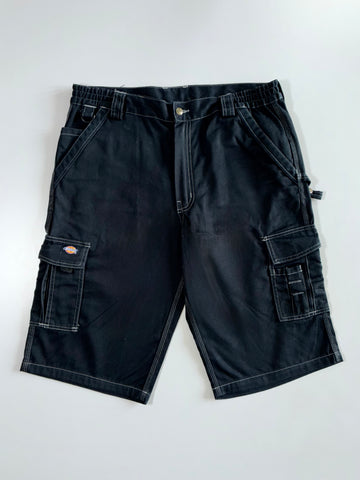 Dickies Black Cargo Shorts (W:36 |L:26)