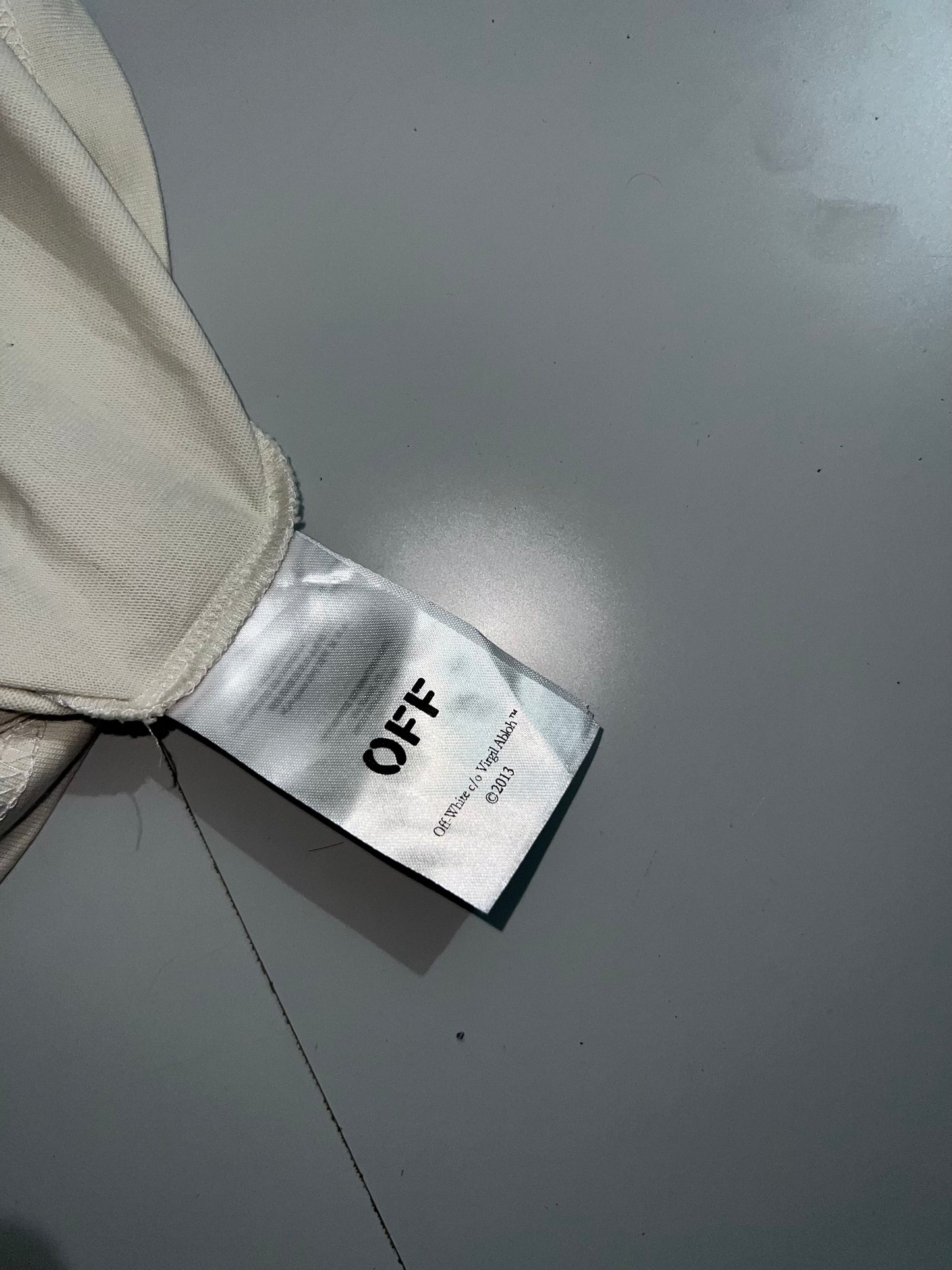 !                                         Off*White* Tee (2Xl)
