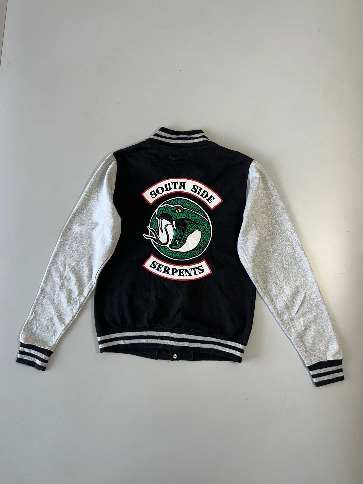 !                                                                                                                                                                             Riverdale Authentic Varsity Jacket (M)