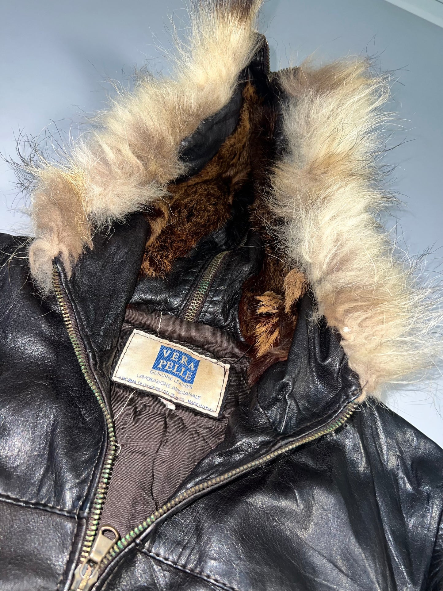 !                                                                                                                                                                                                         Super Premium Original Leather (S)