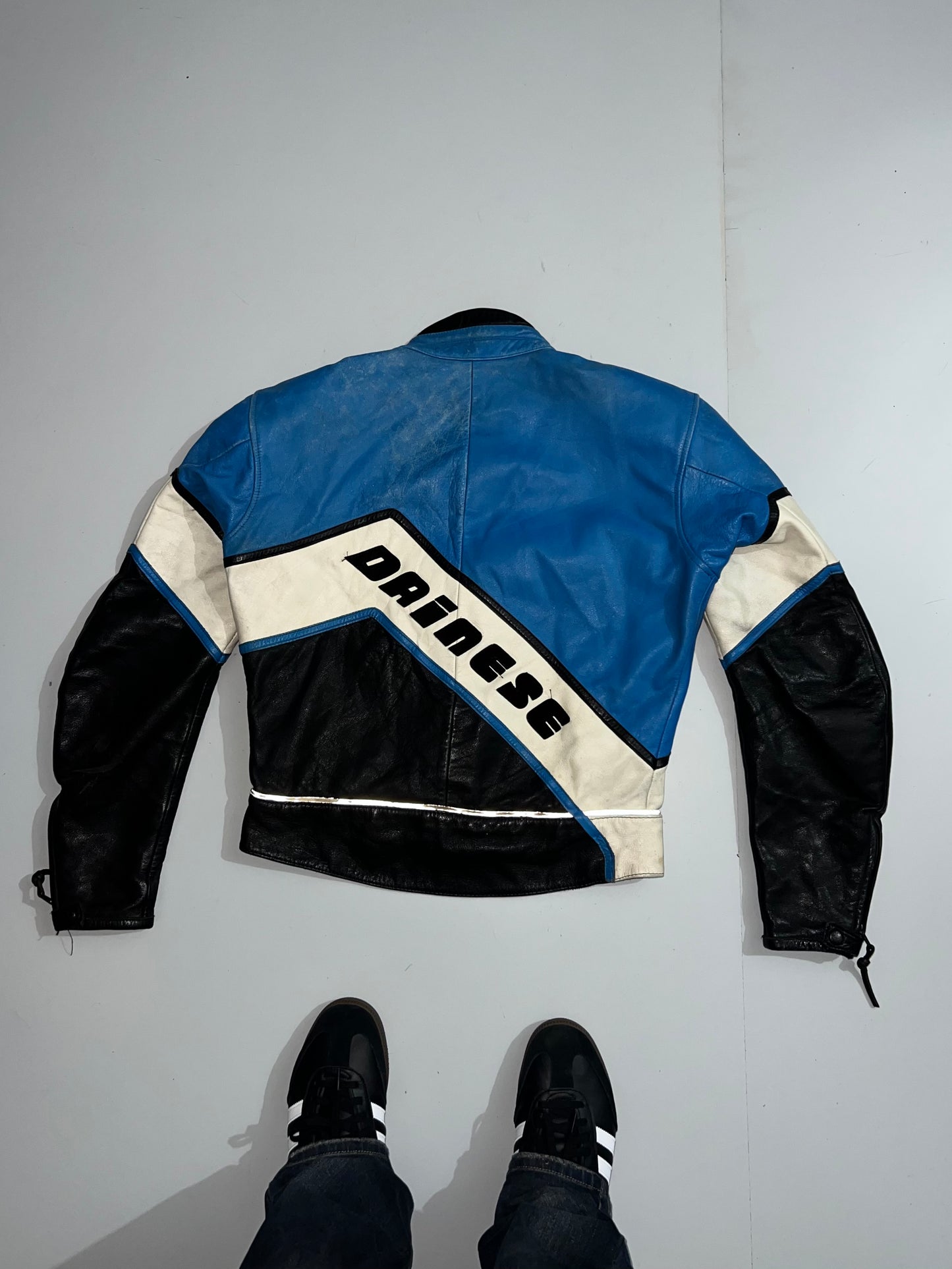 !            90s Dainese Original Leather Racing Jacket (RARE FIND) (S/M)