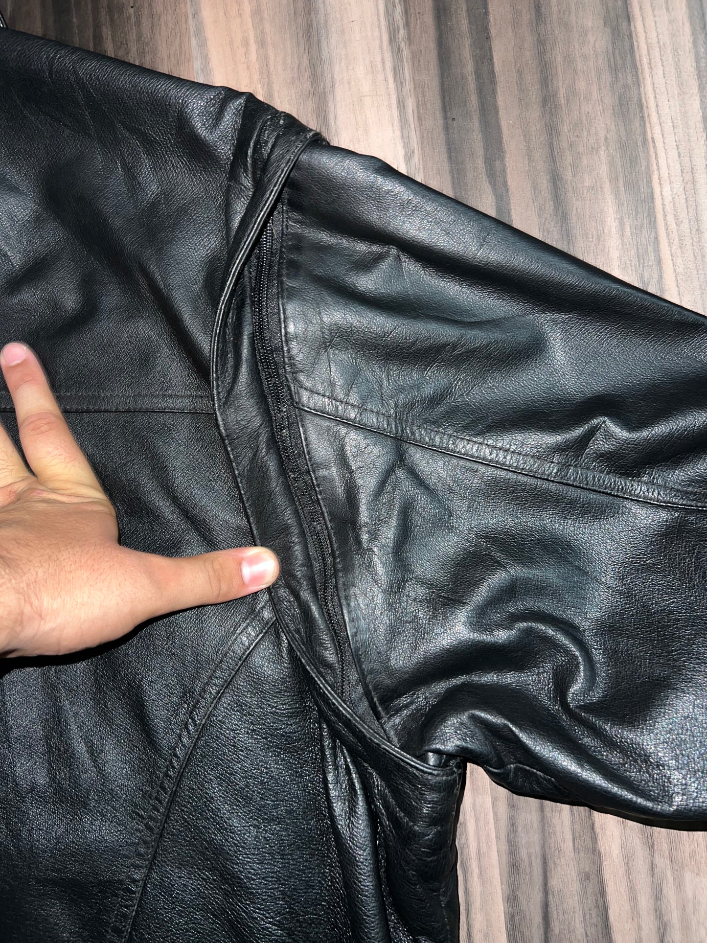 ZDETACHABLE ARMS Super Premium Original Leather  (XL/2Xl)