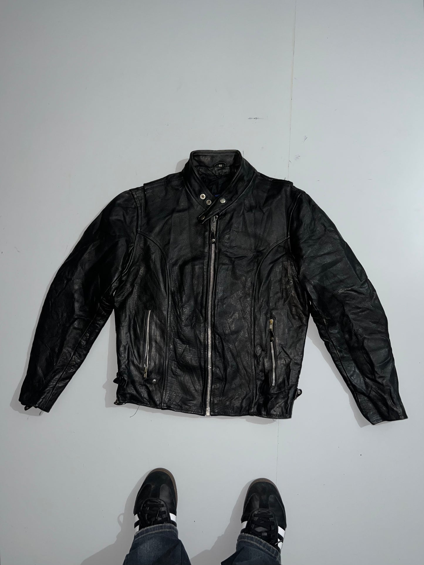 !              Super Rare Original Leather (S/M)