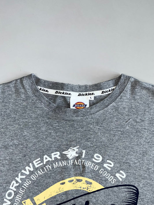 Vintage Dickies “Designed For Workers” Workwear 1922 Graphic Tee (XL)