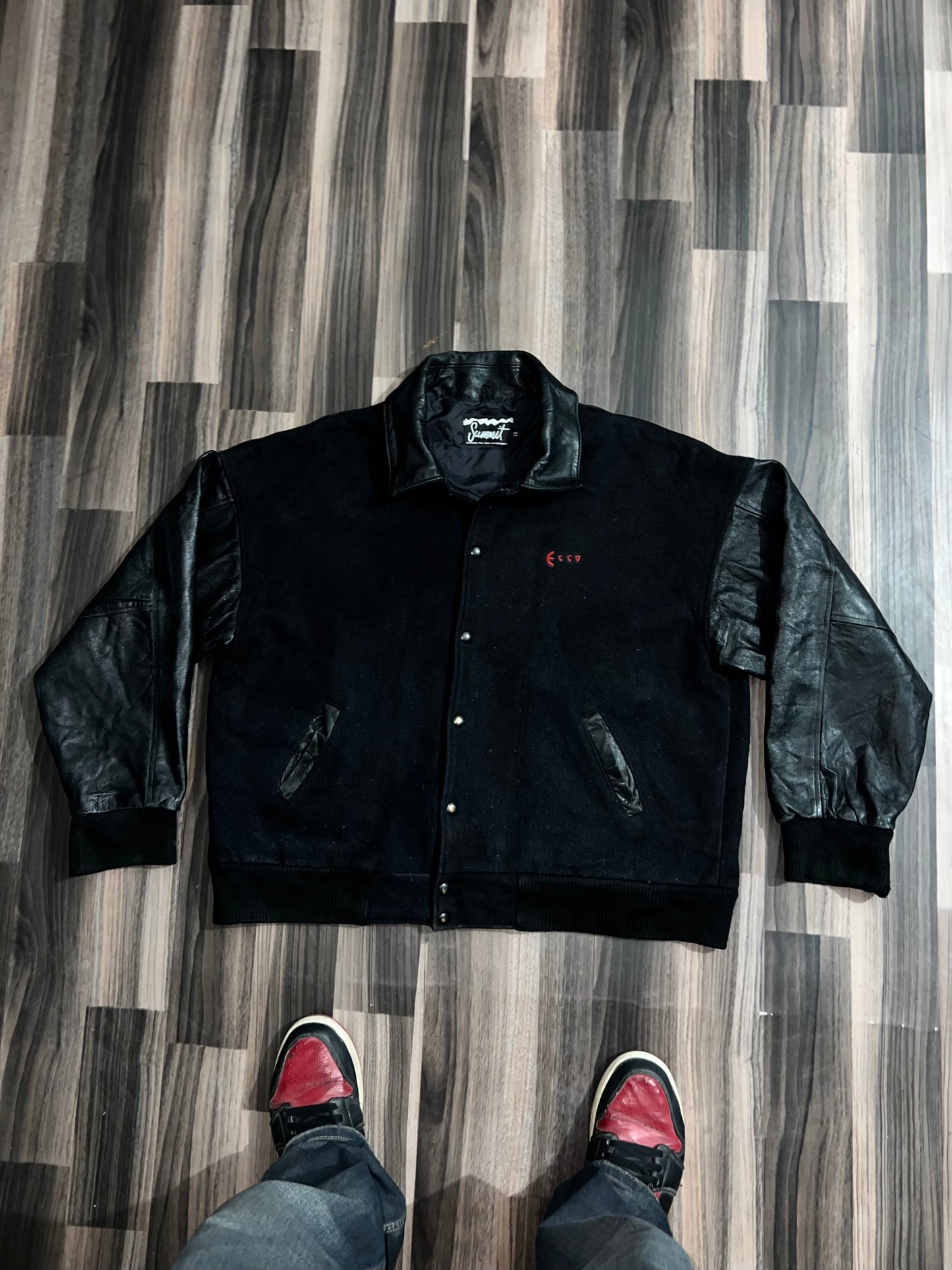 A bUltra Premium Leather Sleeve Jacket (L/XL)
