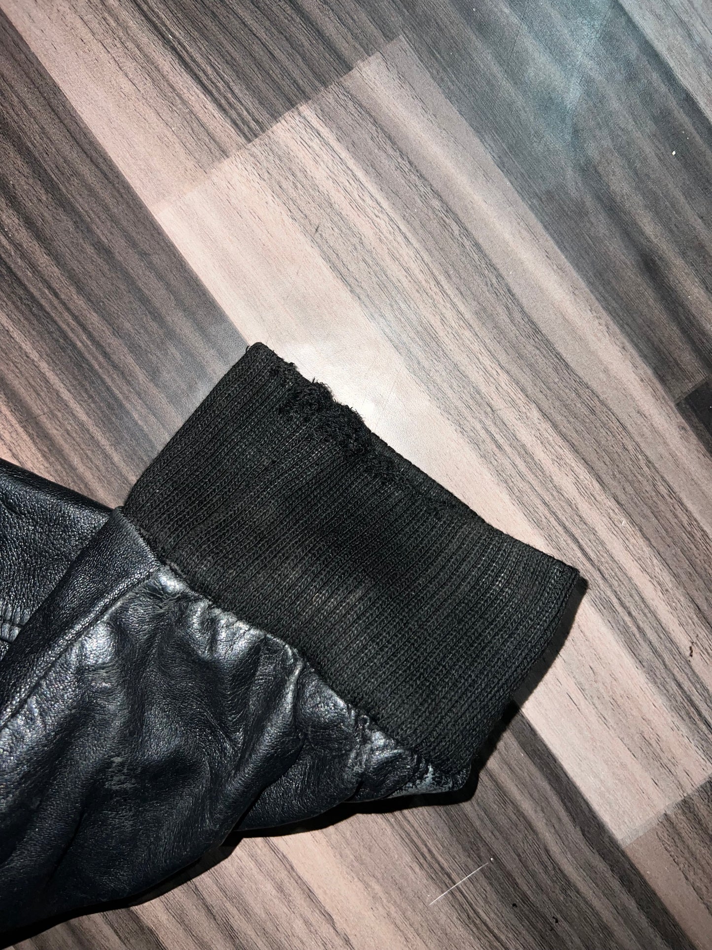 A bUltra Premium Leather Sleeve Jacket (L/XL)