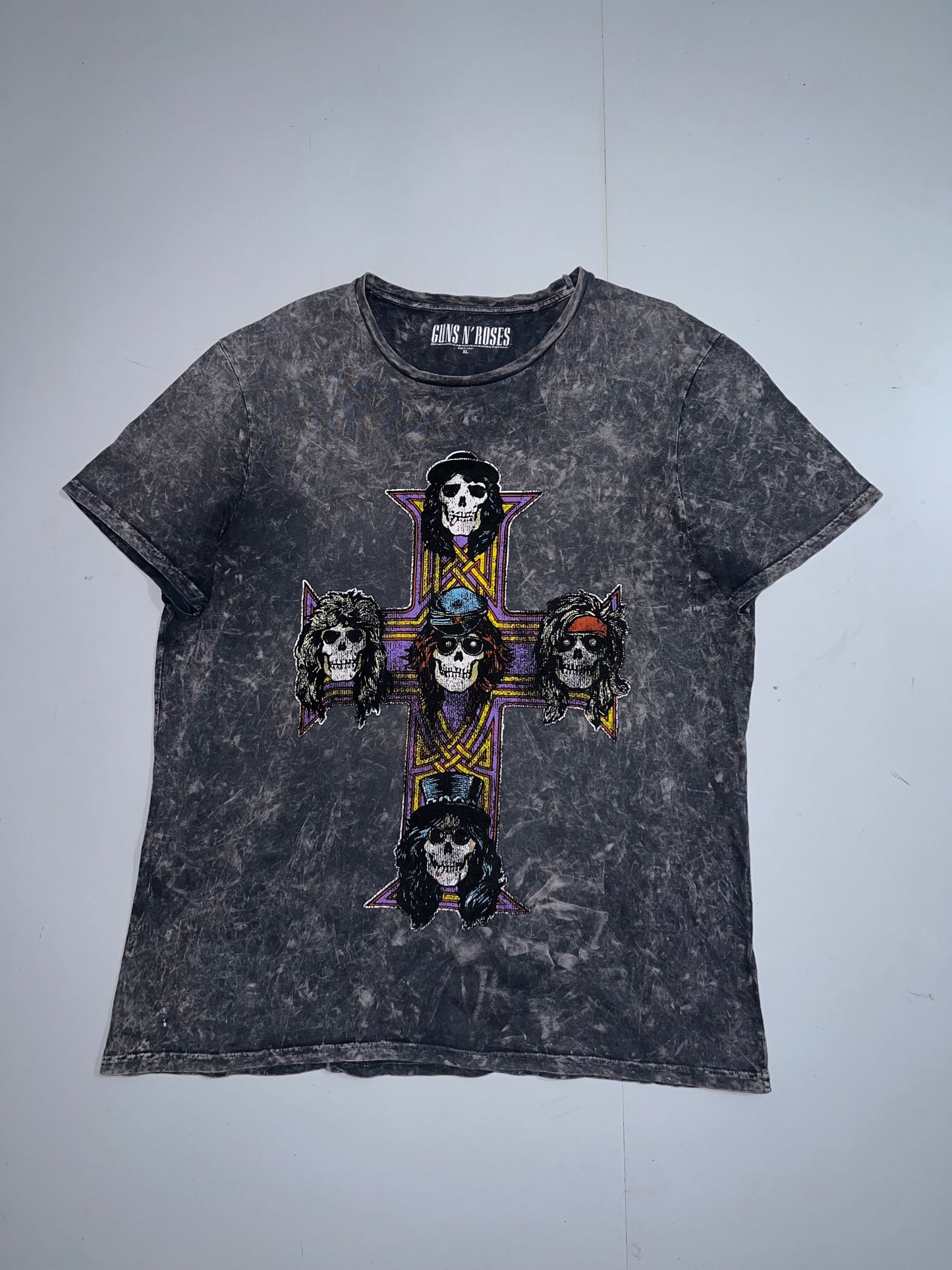 !                                                                     Guns & Roses Original Vintage Acid wash tee (XL/2XL)