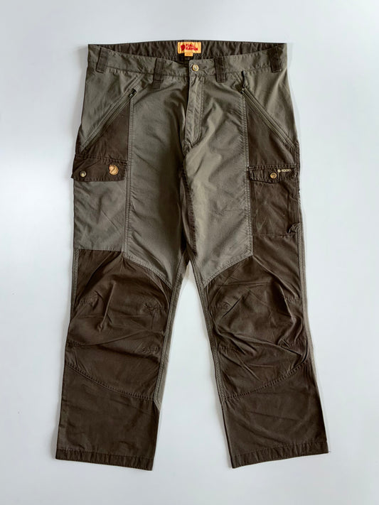 Fjallraven Abisko G-1000 Two-Tone Trekking Trousers (W:38 |L:40)