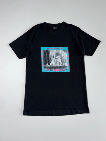 Just Another Magic Monday” Vintage Graphic Tee(L)