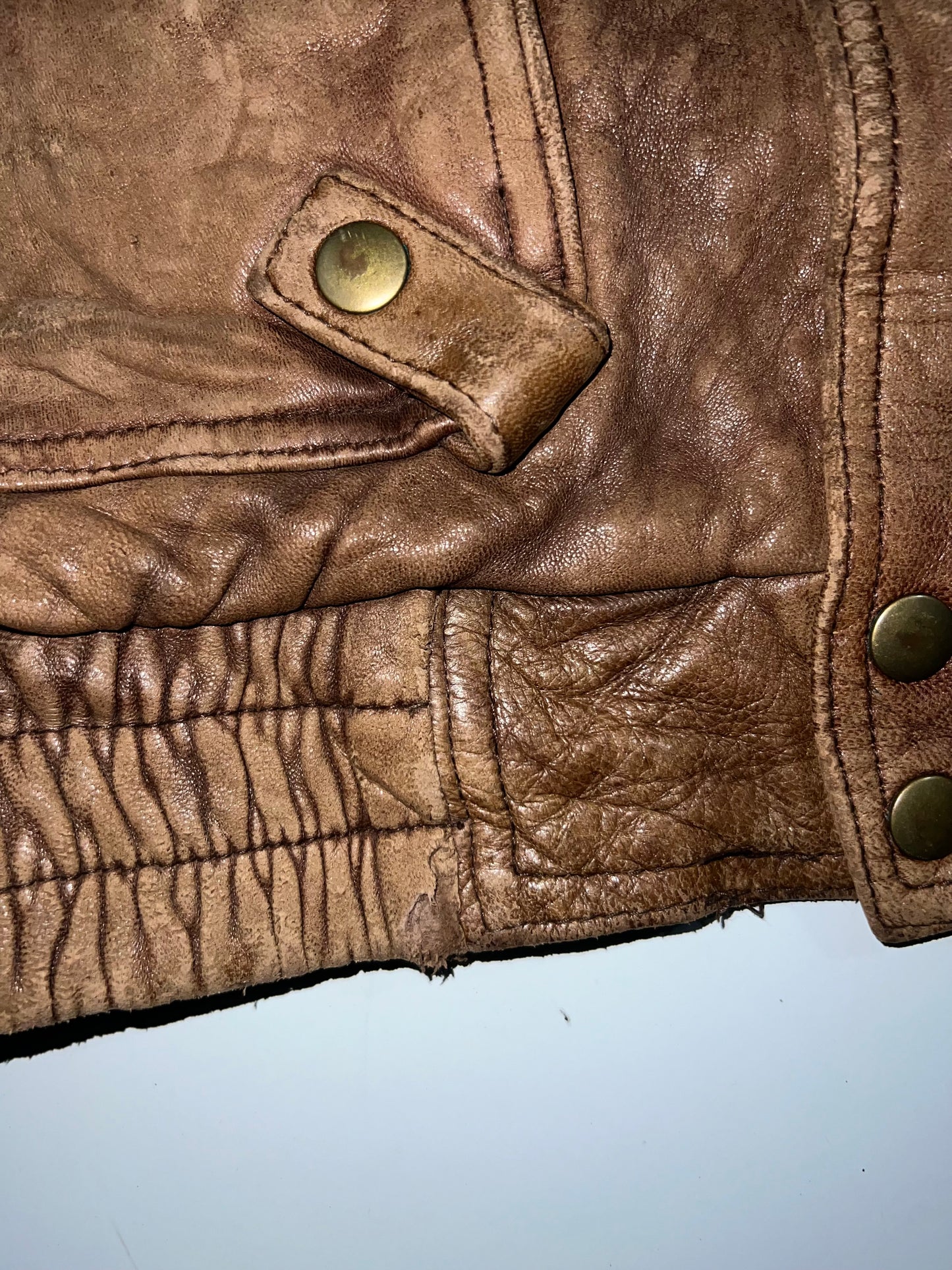 ! !          Super Premium Original Leather (L/XL)