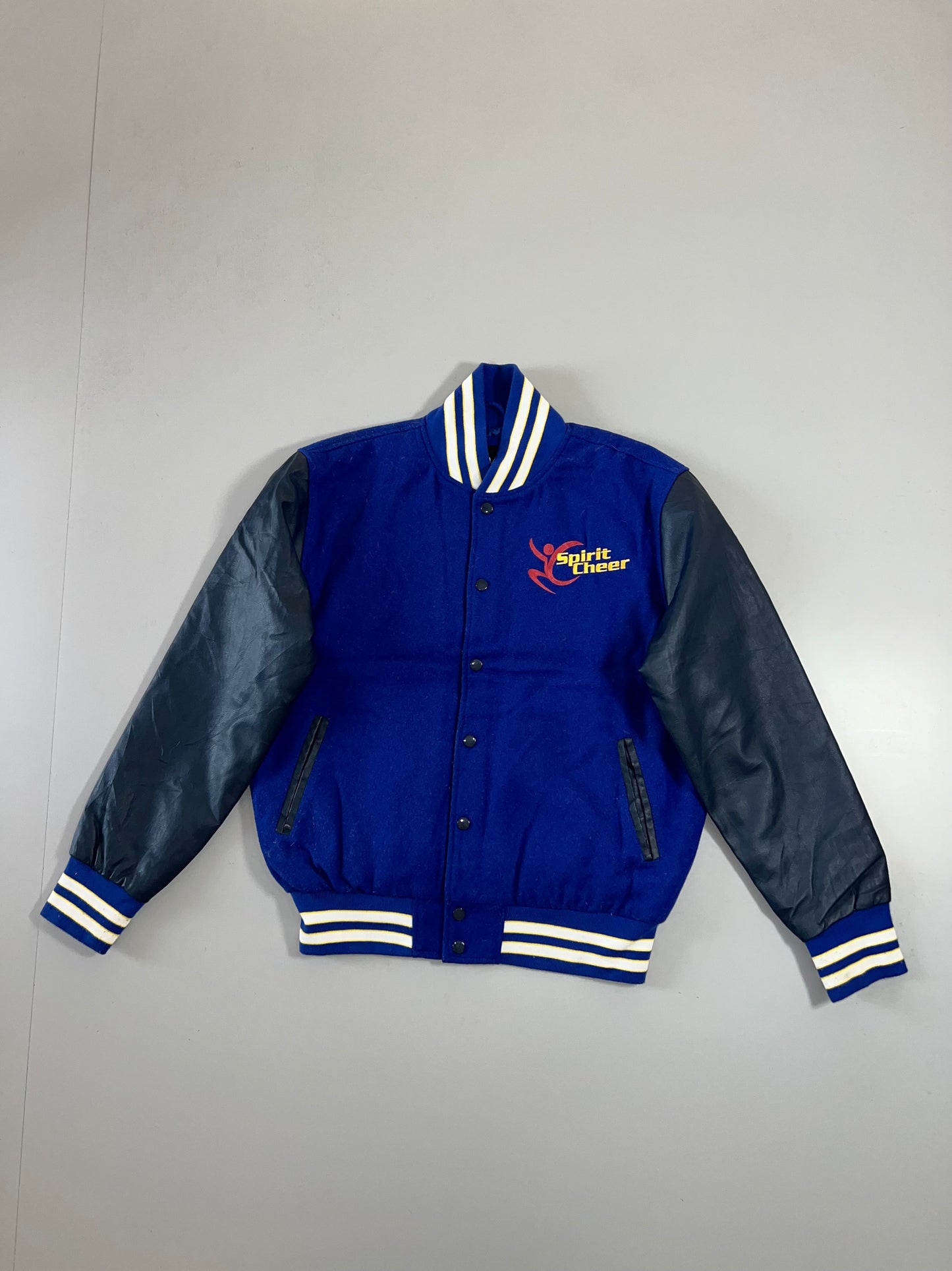 !                                Super Premium Varsity Jacket Og leather Sleeves (M/L)