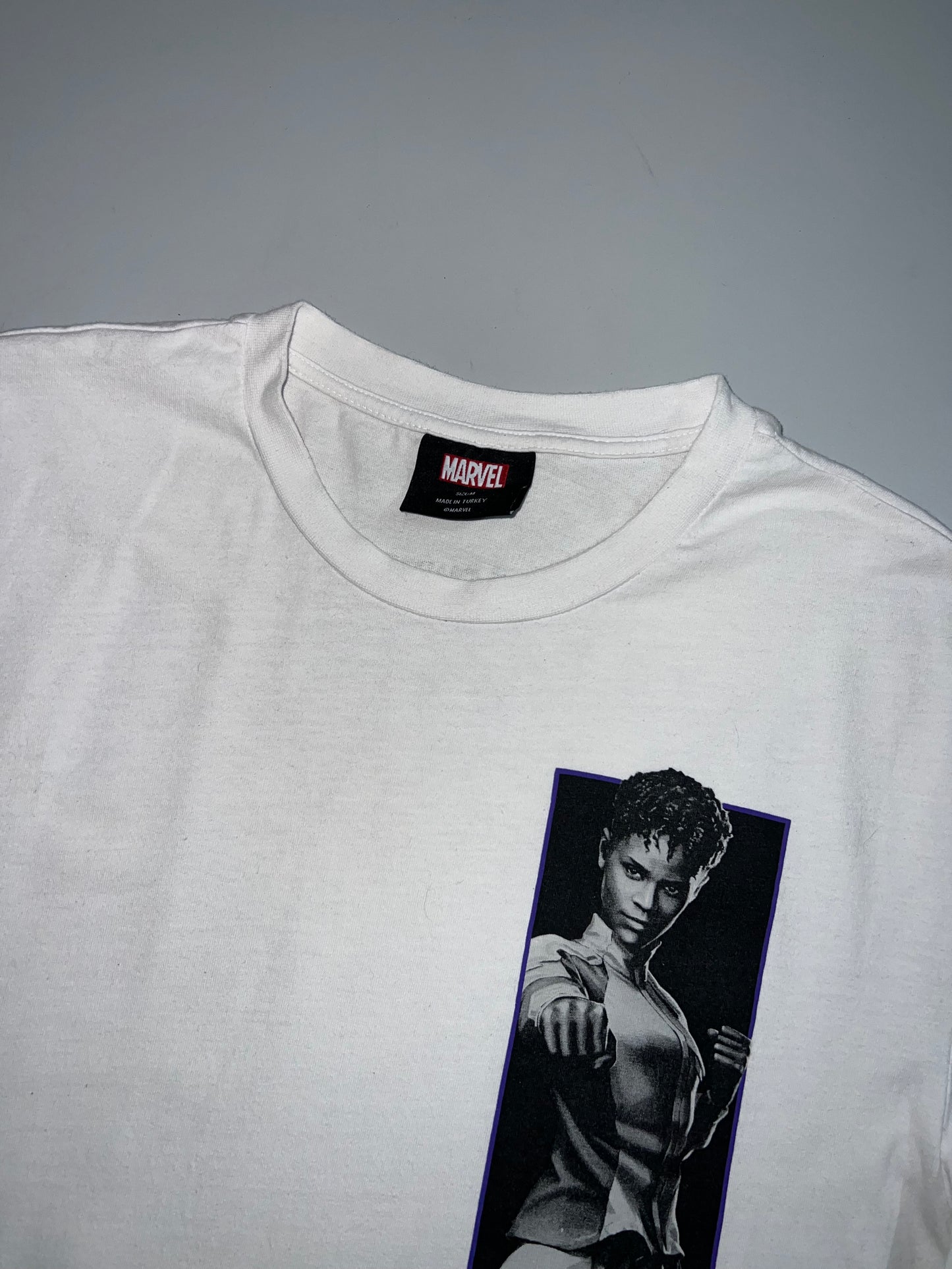 !                                                                     Wakanda Forever Original Marvel Tee (M/L)