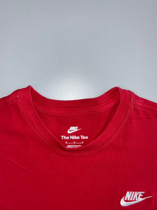 Nike | Sportswear Club Tee | University Red (M)