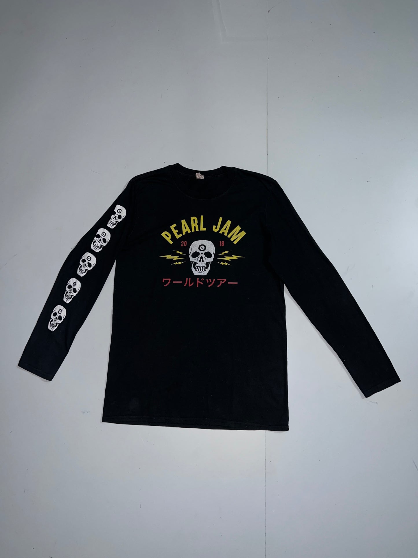!                                                                    Pearl Jam Original Full Sleeve (M)