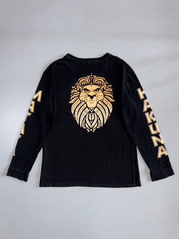 Disney The Lion King “Hakuna Matata” Long Sleeve Tee – Black (L)
