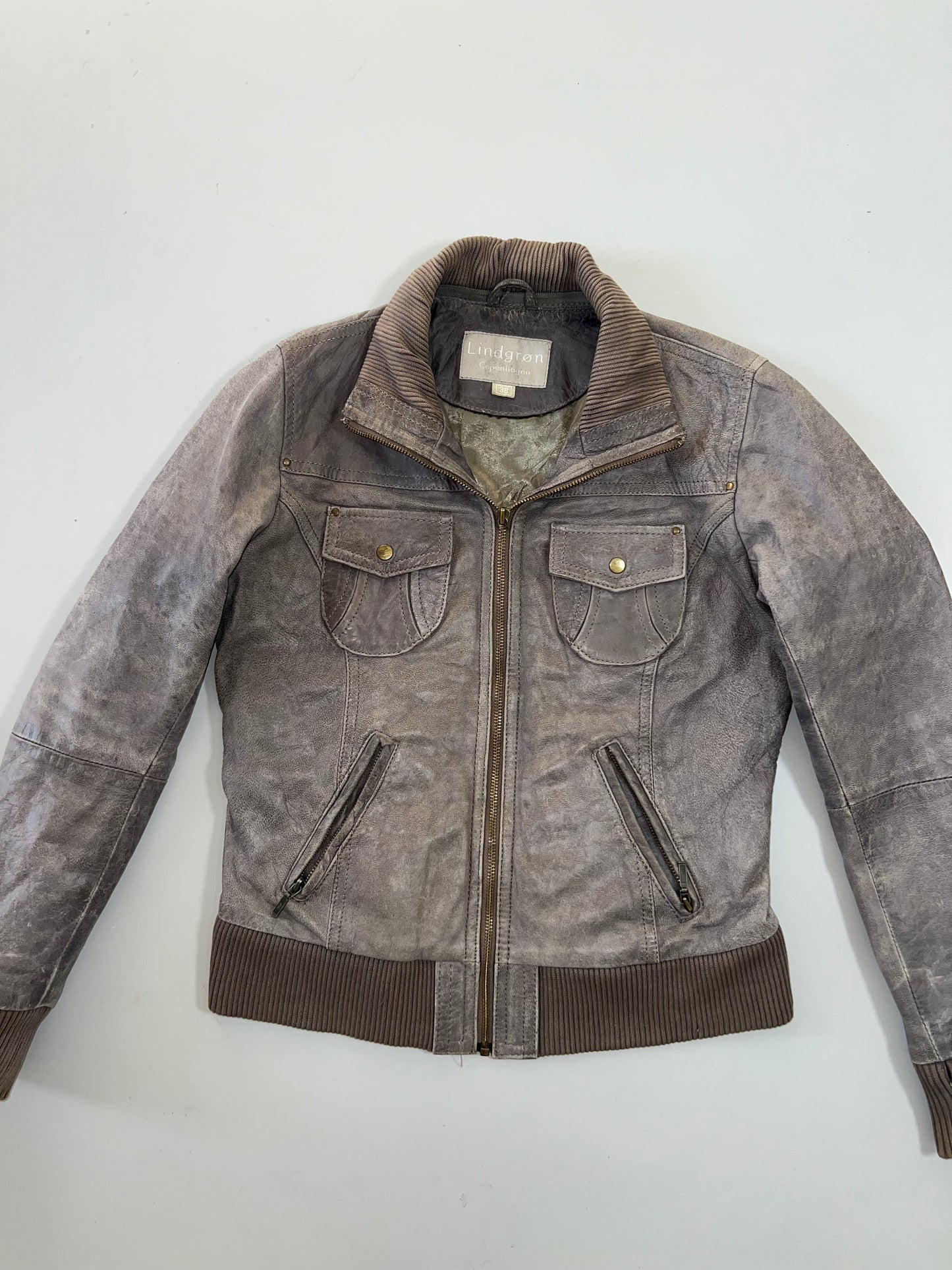 Z                                        Super Premium Original Leather (XS/S)