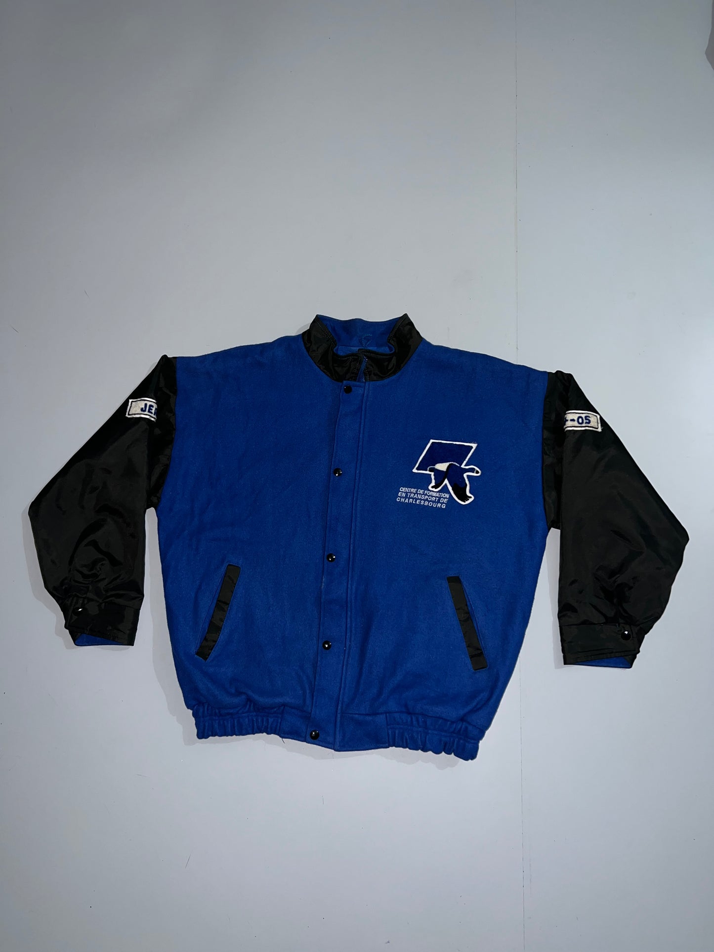 !                                                                                                                                                                       Super Premium Varsity Jacket (XL/2XL)