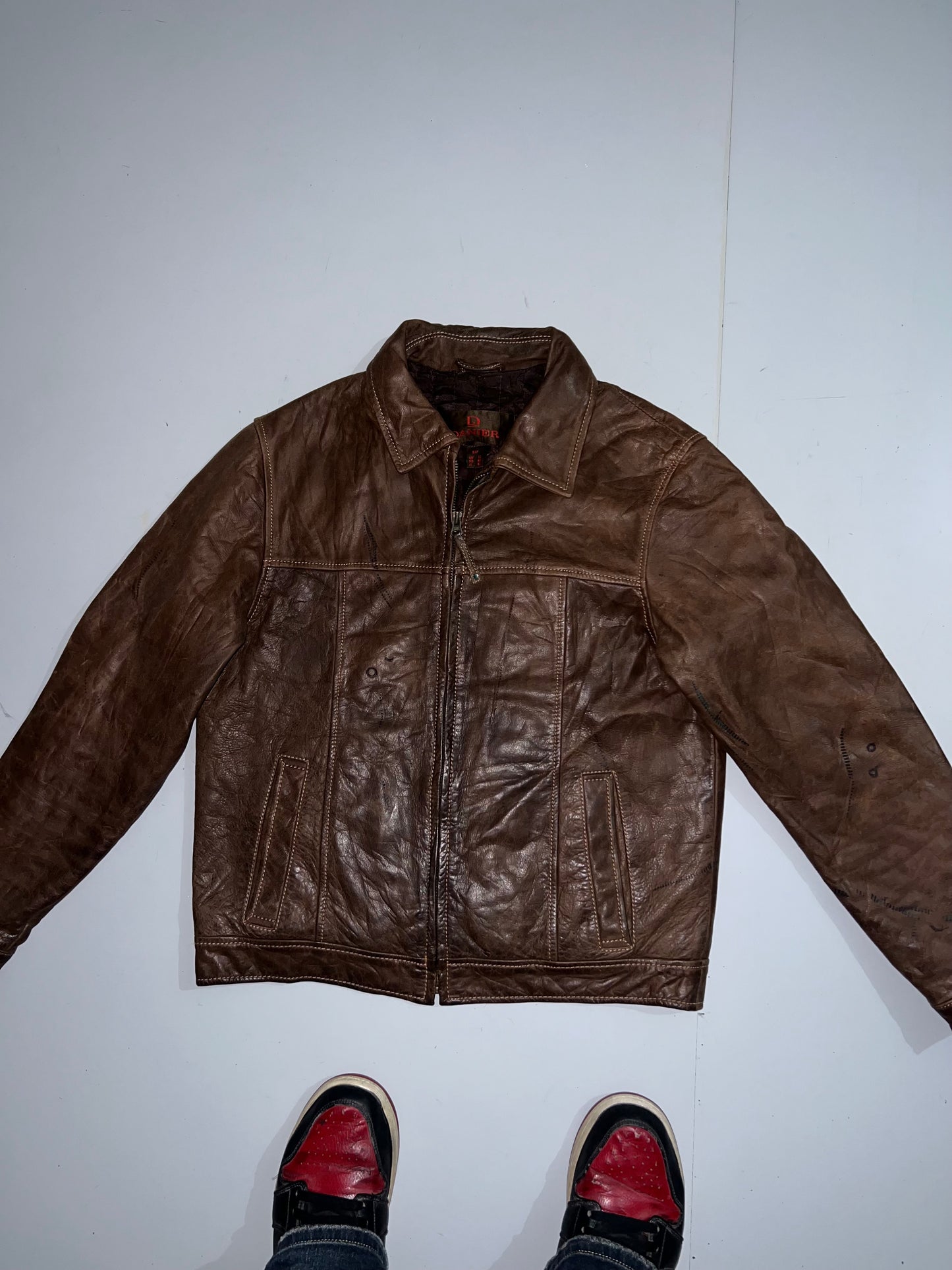 !Danier Original Leather Jacket (M)
