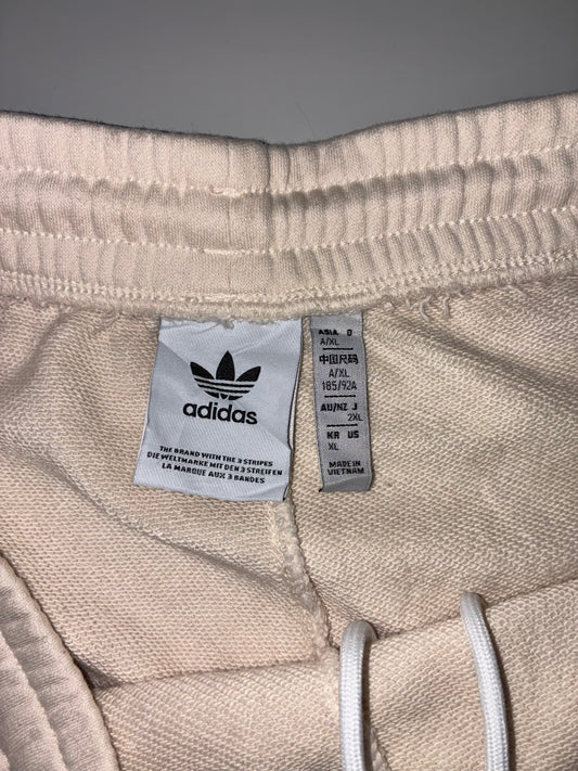 Adidas Originals Trefoil Side Logo Cream Sweat Shorts (W:34) (L:20)