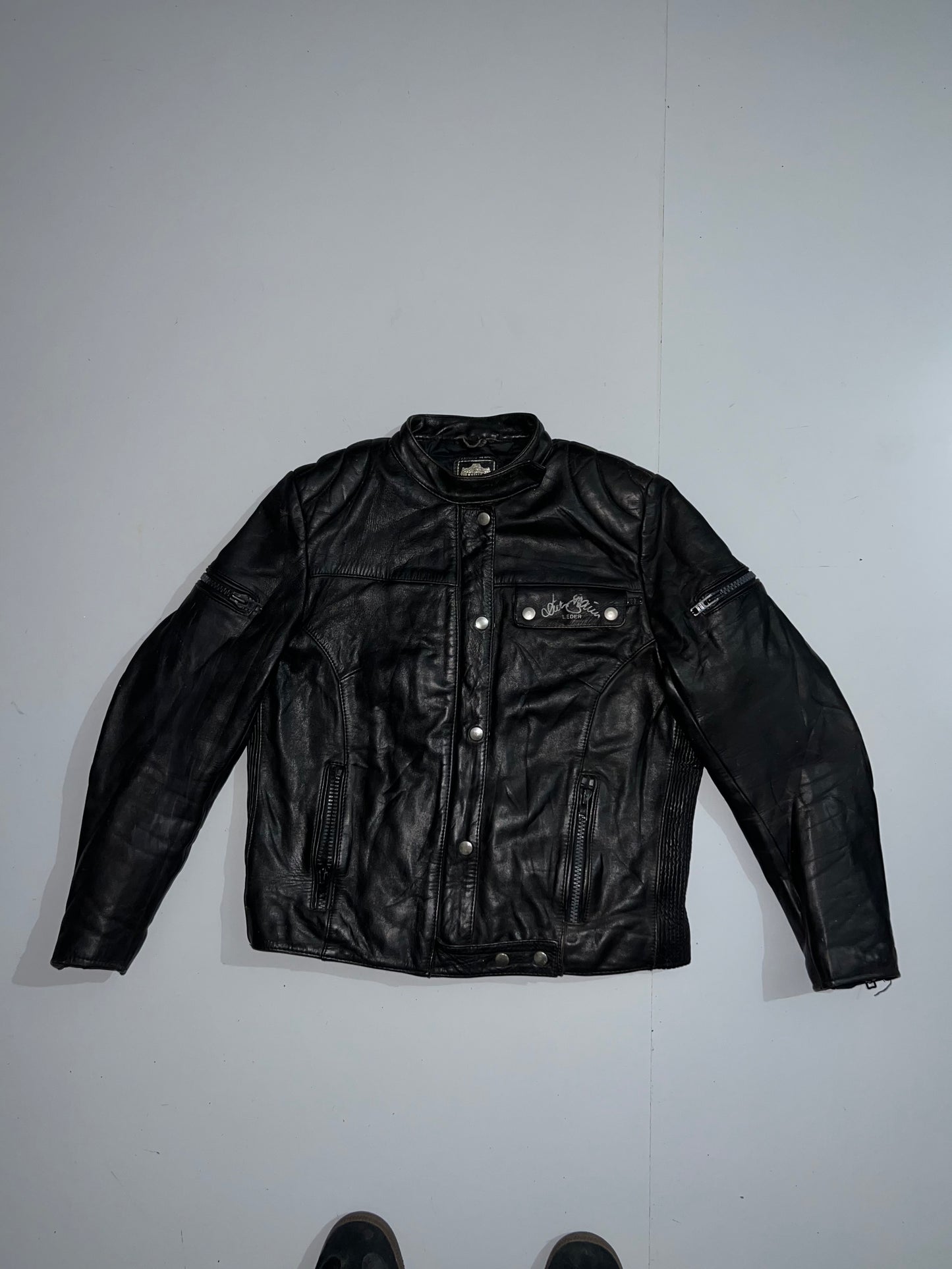 !                    Super Premium Original Leather (RARE) (S)