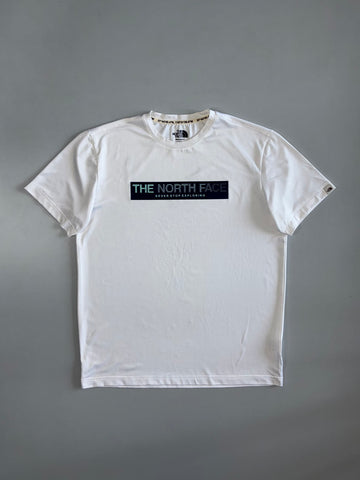 The North Face “Never Stop Exploring” Box Logo Mesh Tee
White Korea Market Edition (L)